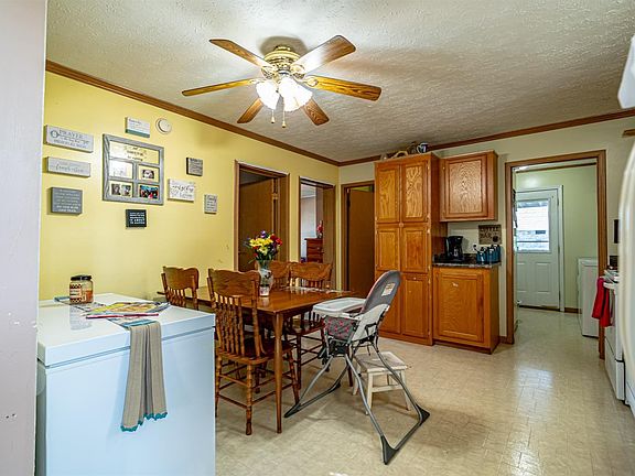 3rd image of 205 Pulliam Dr