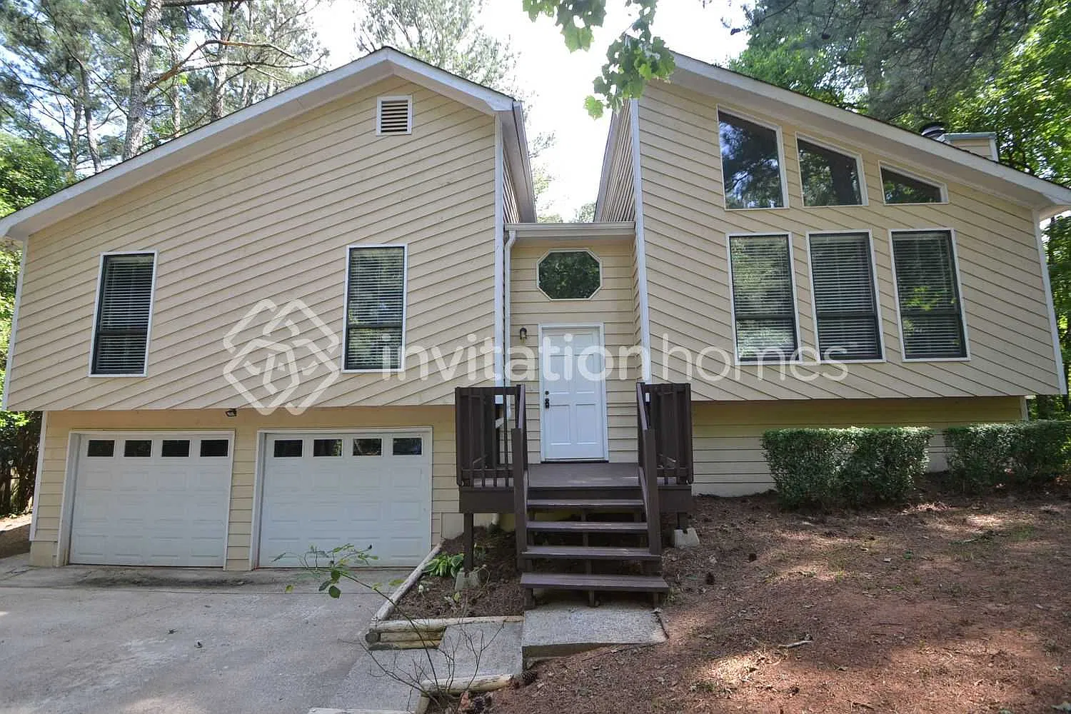 755 Summer Dr Acworth, GA 30102 — Photo 1