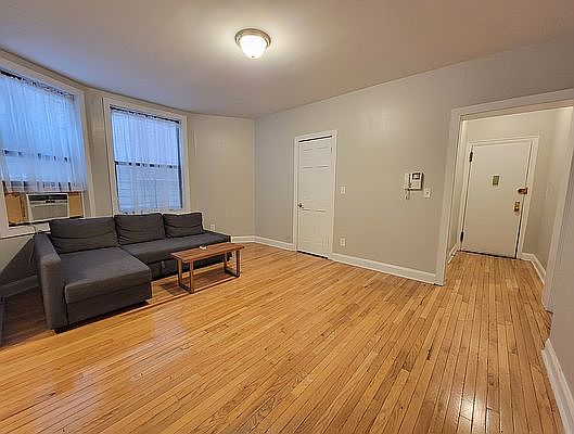 1st image of 265 W 81st St #1X