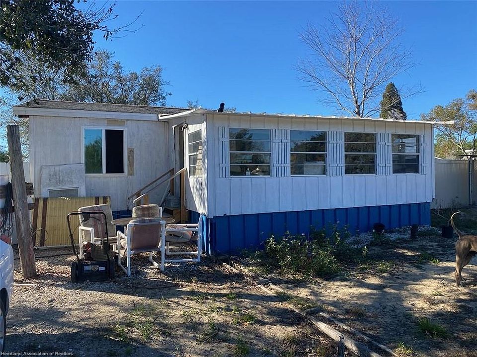1st image of 3931 Rolling Hills Ct W