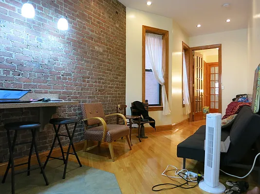 Rented by Mason Group LLC | media 11