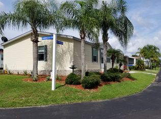 665 Queen Palm Dr, Davenport, FL 33897