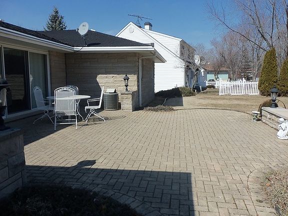 3rd image of 19840 W Tanglewood Dr W