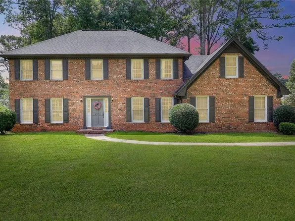4976 Mystere Cir SW, Lilburn, GA 30047