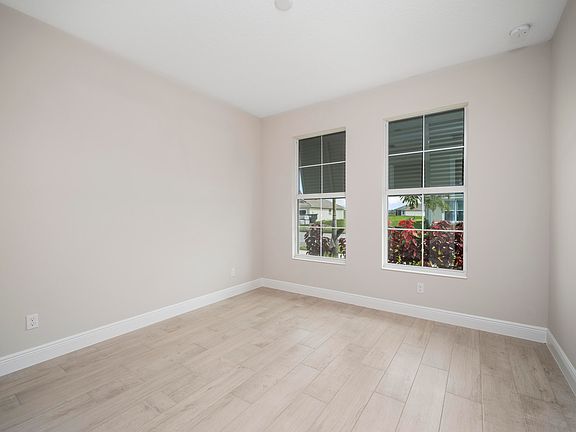 4th image of 11252 SW Park Village Court