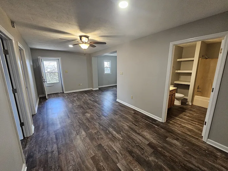 211 Earlene Ct #C — Photo 5