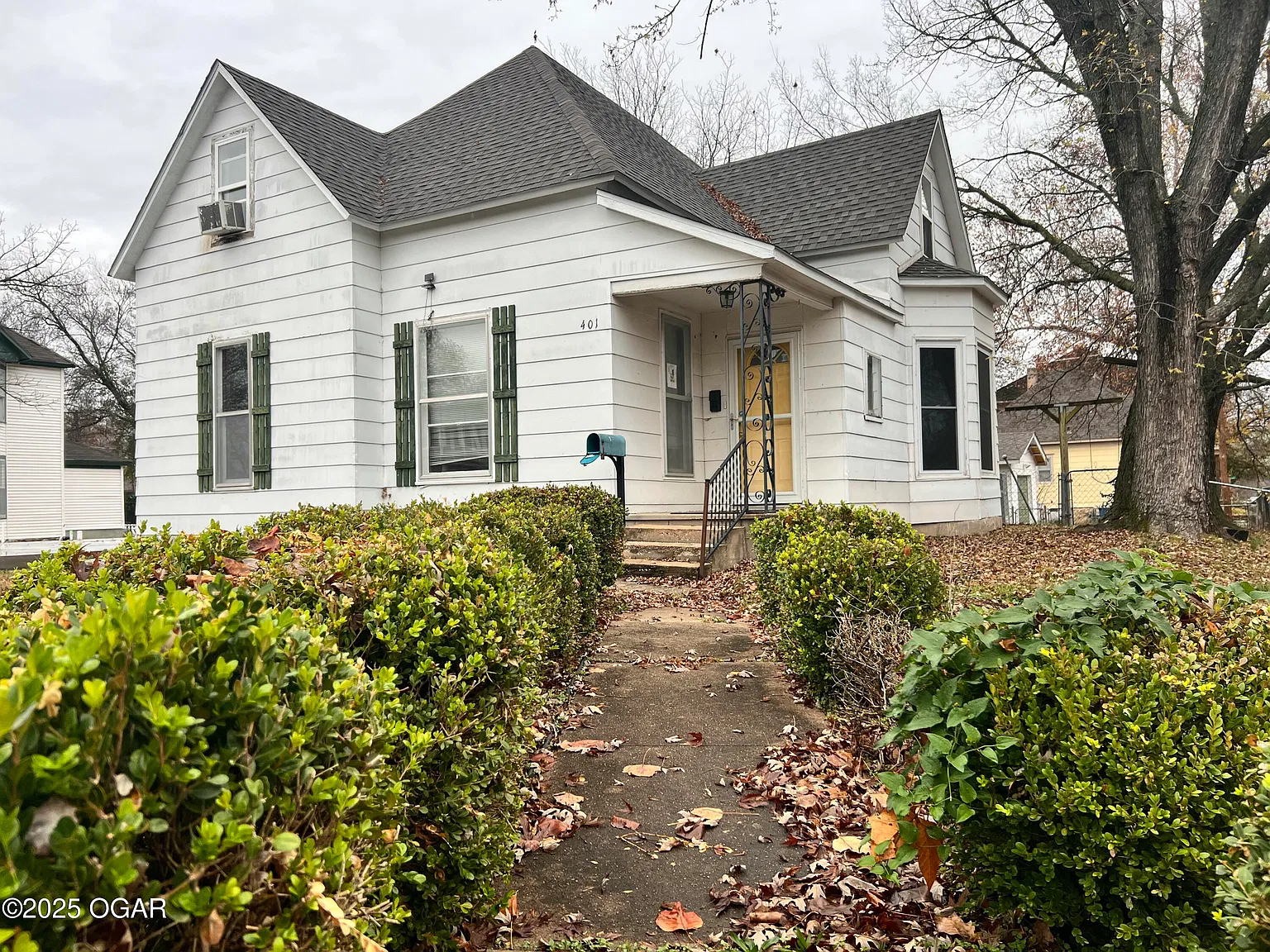 3 bed, 2.0 bath, 1709 sqft, $1,000 — Photo 2