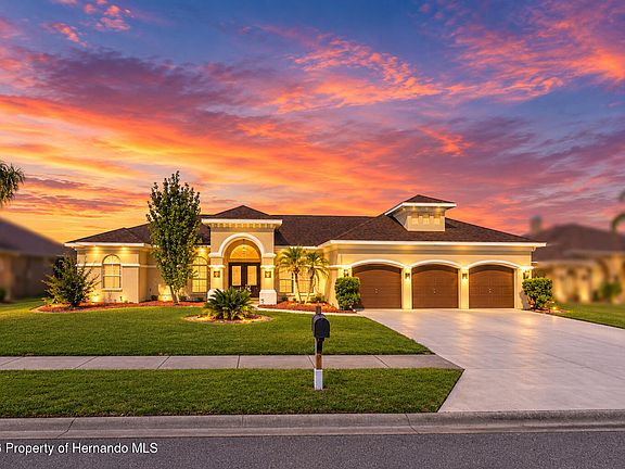 4th image of 3427 Misty View Dr