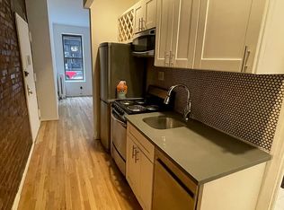 135 W 10th St APT 2, New York, NY 10014