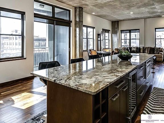 4th image of 1308 Jackson St #510