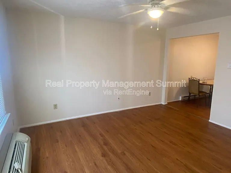 457 Steeles Fort Rd #10 — Photo 3