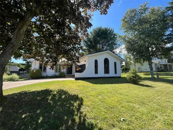 148 Sunrise Dr, Miramichi, NB E1V 6Z9