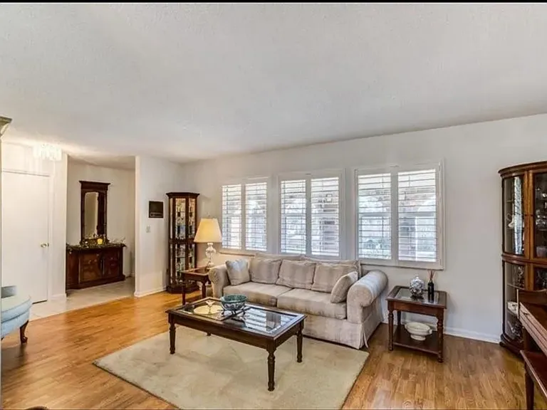 2927 Cocovia Way — Photo 15