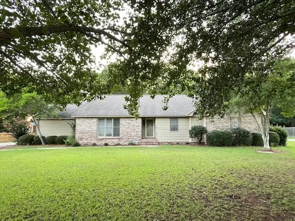 18 Paradise Lake Rd, Tifton, GA 31794