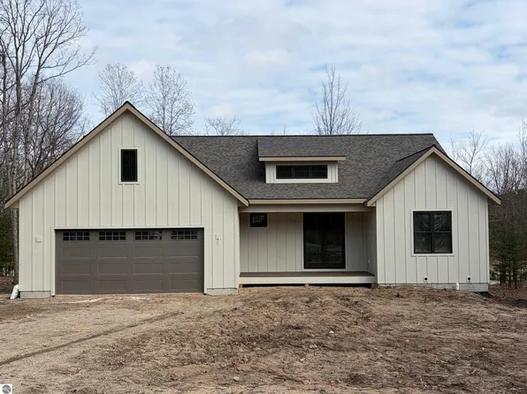 3494 Village Circle Dr, Traverse City, MI 49686