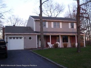 1008 Fairview Dr, Toms River, NJ 08753