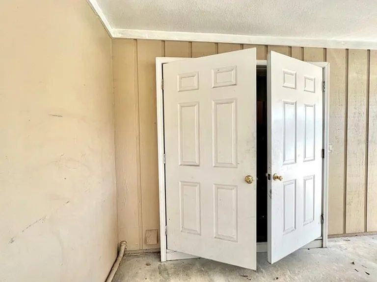209 Avenue B SE #B — Photo 9