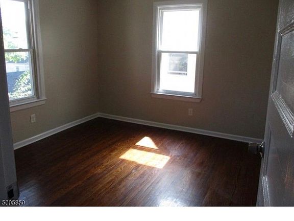 2nd image of 88 Park Ave Floor 2