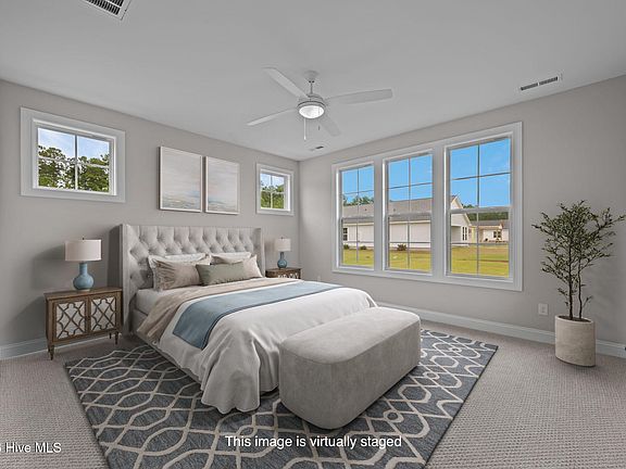 3rd image of 1004 Exeter Place