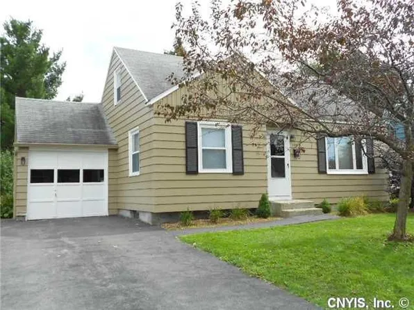 108 Cottington Dr, Liverpool, NY 13088