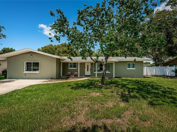 516 7th Ave SW, Largo, FL 33770
