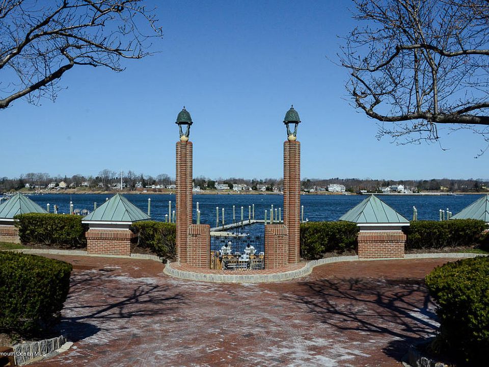 Waterfront Community