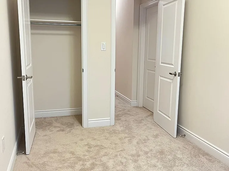 251 Tennant Cir — Photo 10