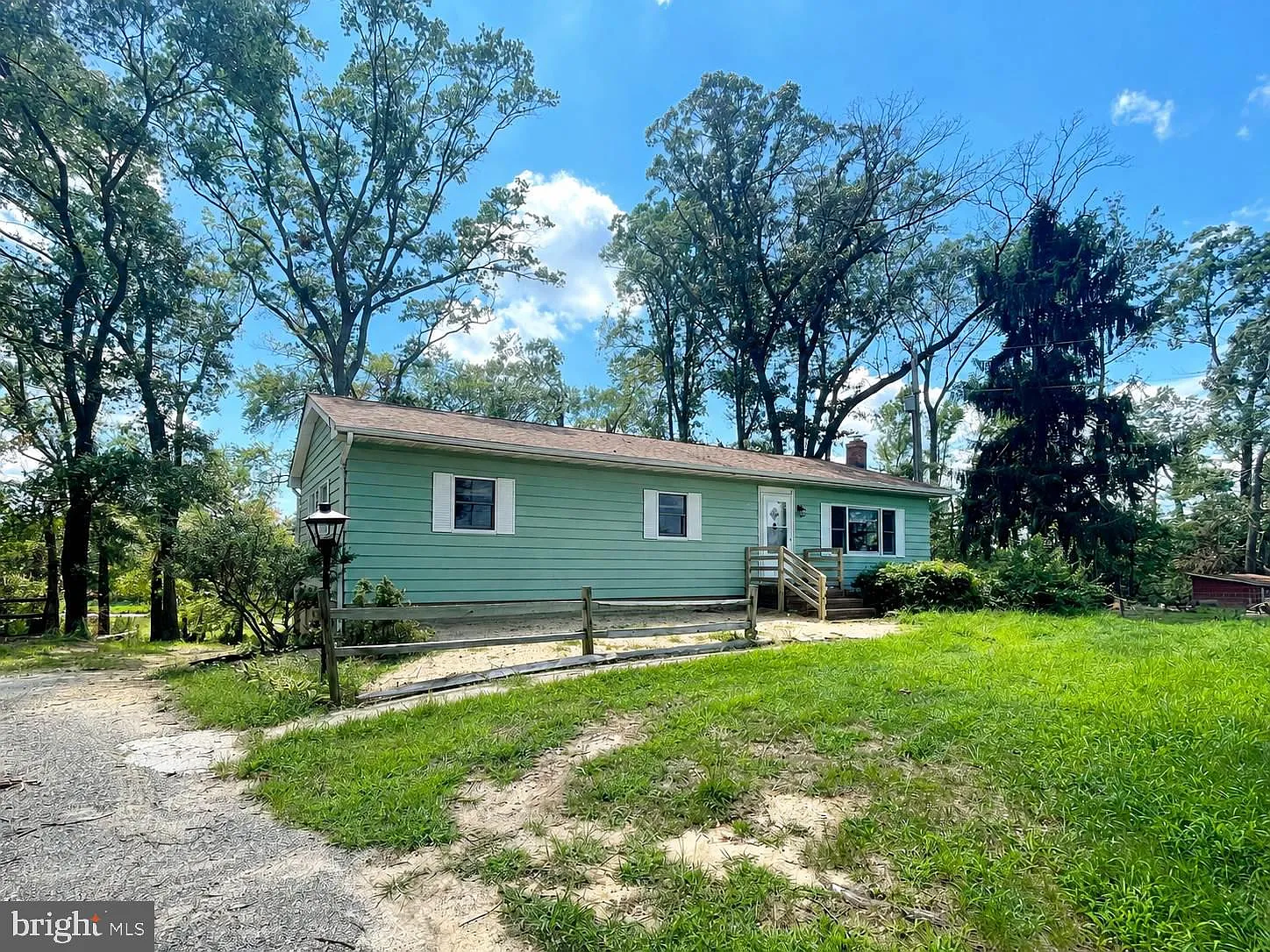 3 bed, 2.0 bath, 1248 sqft, $2,095 — Photo 1