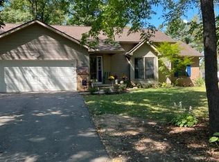 11656 N Main St, Whitmore Lake, MI 48189