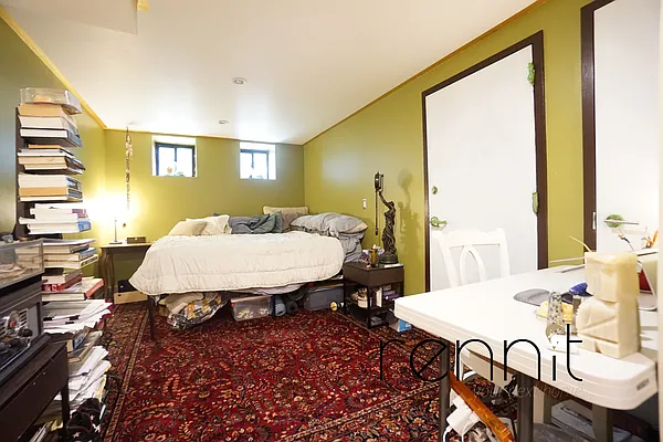 Rented by Rennit Inc. | media 14