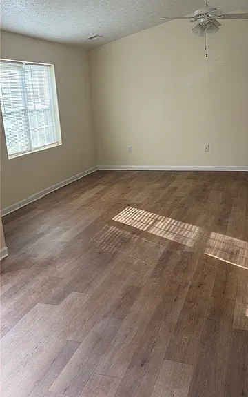 254 Park Pl — Photo 3