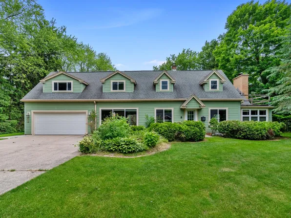 338 East Freistadt ROAD, Thiensville, WI 53092
