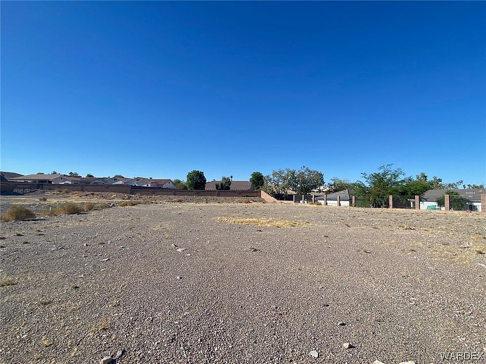 2nd image of 2854 Hillview Drive