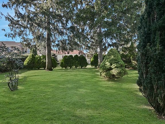 4th image of 58 Belmont Ave