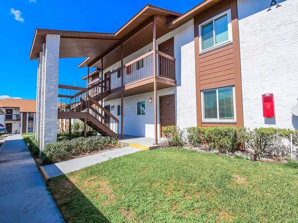 1st image of 39132 County Road 54 Unit 2122
