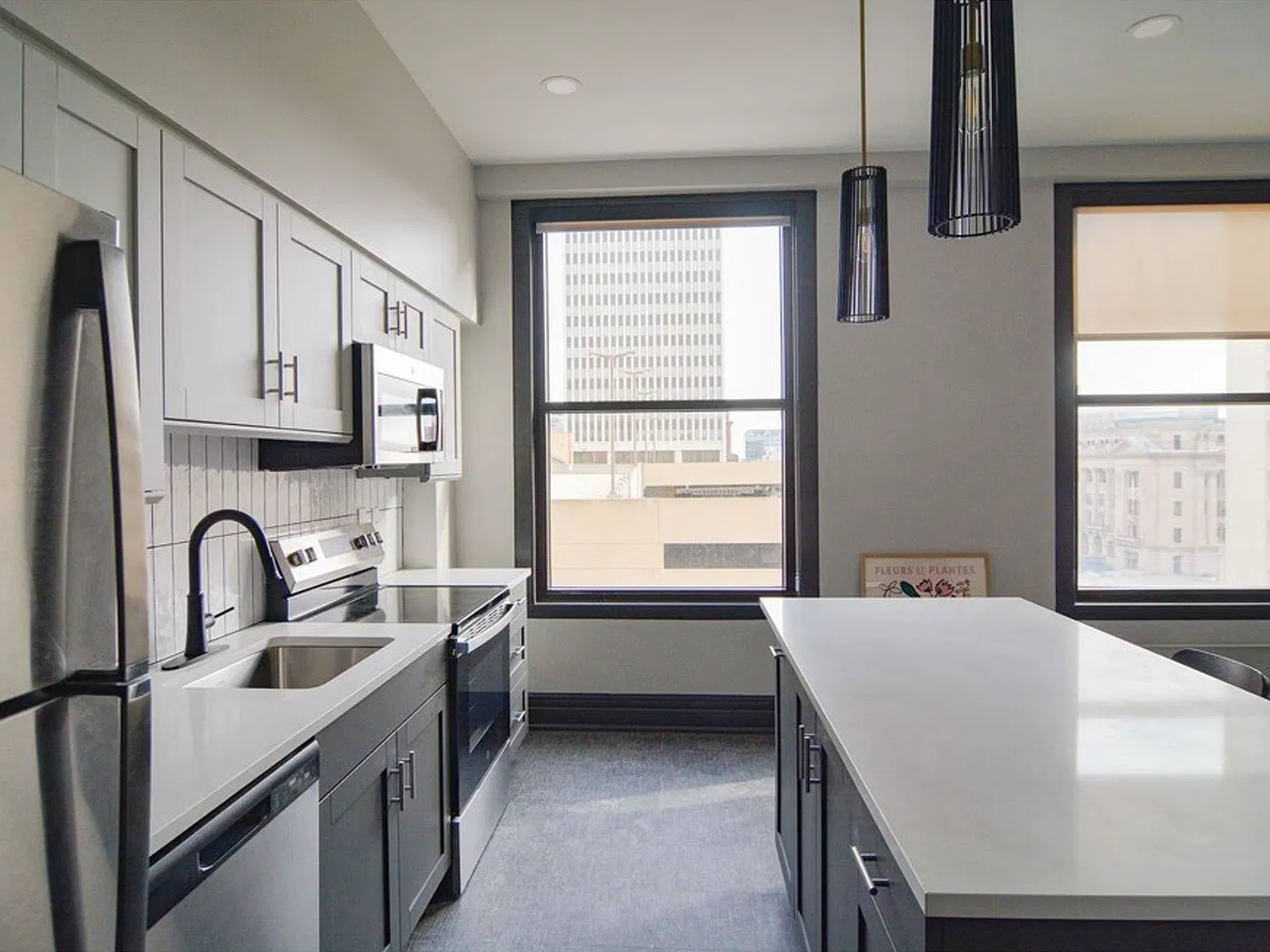 The Carrara on Farnam — Photo 3