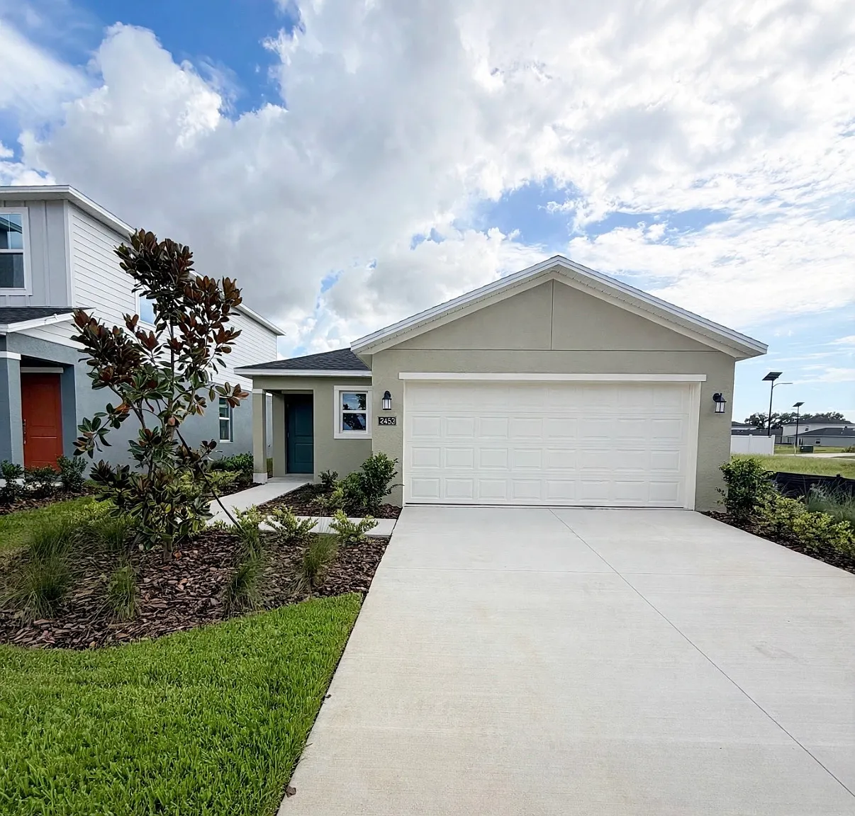 3 bed, 1429 sqft, $1,995 — Photo 1