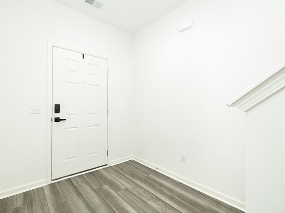 3rd image of 4415 Ocean Farm Dr