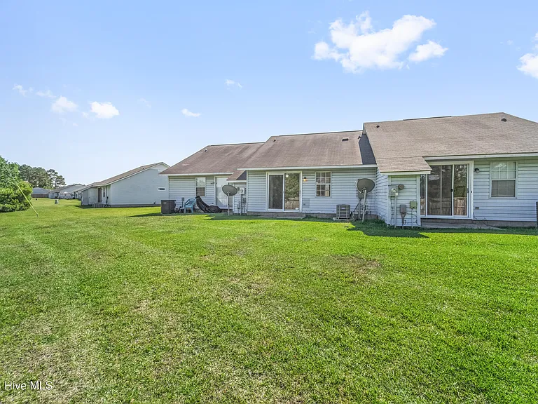 126 Witten Cir #B — Photo 20