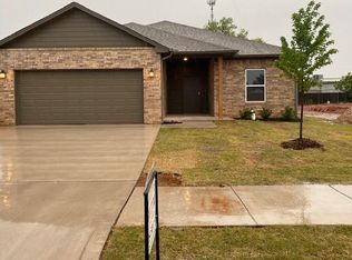 1109 N Silver Leaf Dr, Oklahoma City, OK 73160
