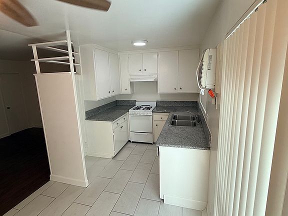 5th image of 5233 Riverton Ave APT 4