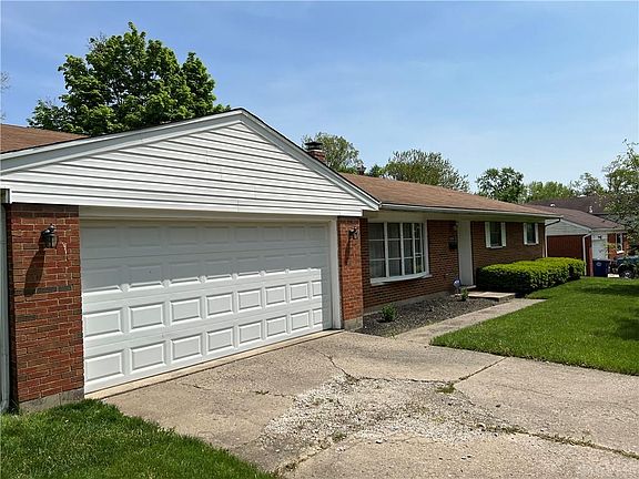 2nd image of 2622 Greenbrier Dr