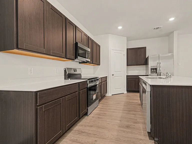 125 Arbor Dr — Photo 11