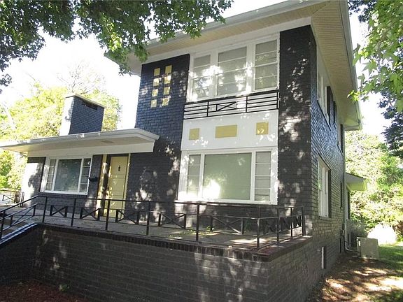 3rd image of 1612 S Olive St