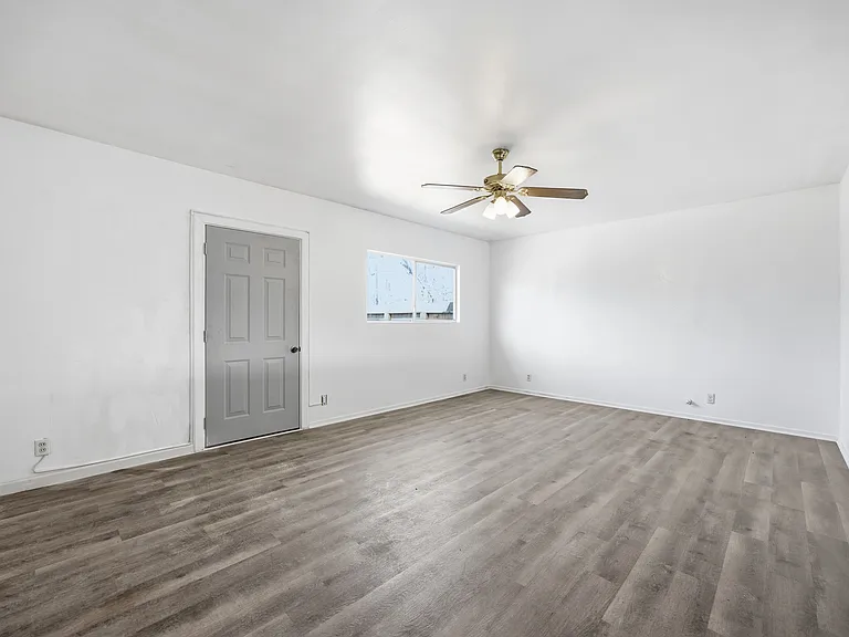 728 Lincoln St #C — Photo 5