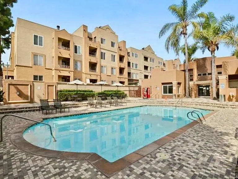 8889 Caminito Plaza Centro #7310 — Photo 17