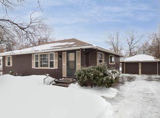 52 Territorial Rd NE, Blaine, MN 55434