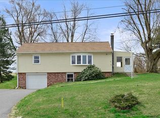 36 Penny Rd, Holtwood, PA 17532