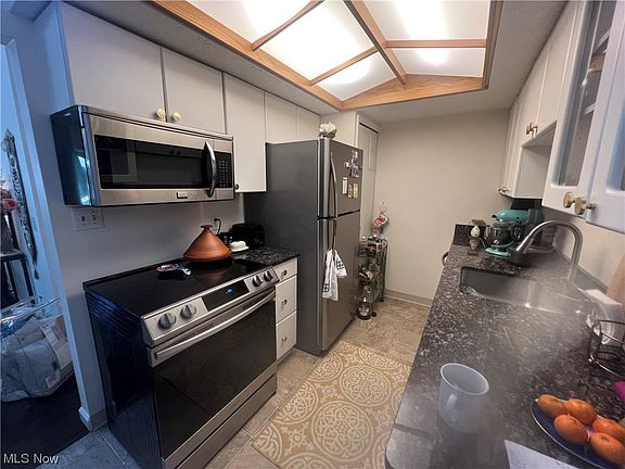 3rd image of 2959 S Bay Dr APT G-13