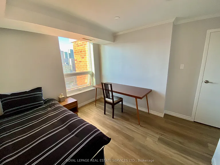 77 Maitland Pl #Penthouse 23 — Photo 18